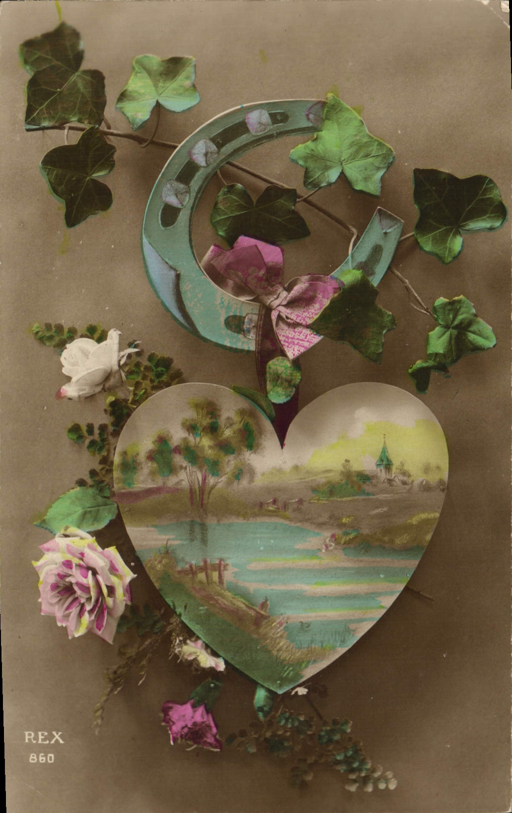 CPA Fantaisie Fleurs Fer a cheval Coeur
