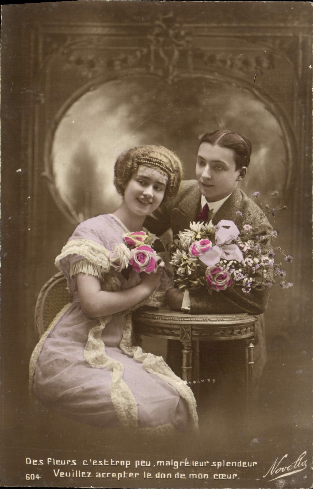 Couple avec bouquet de roses — Novetta, n° 604