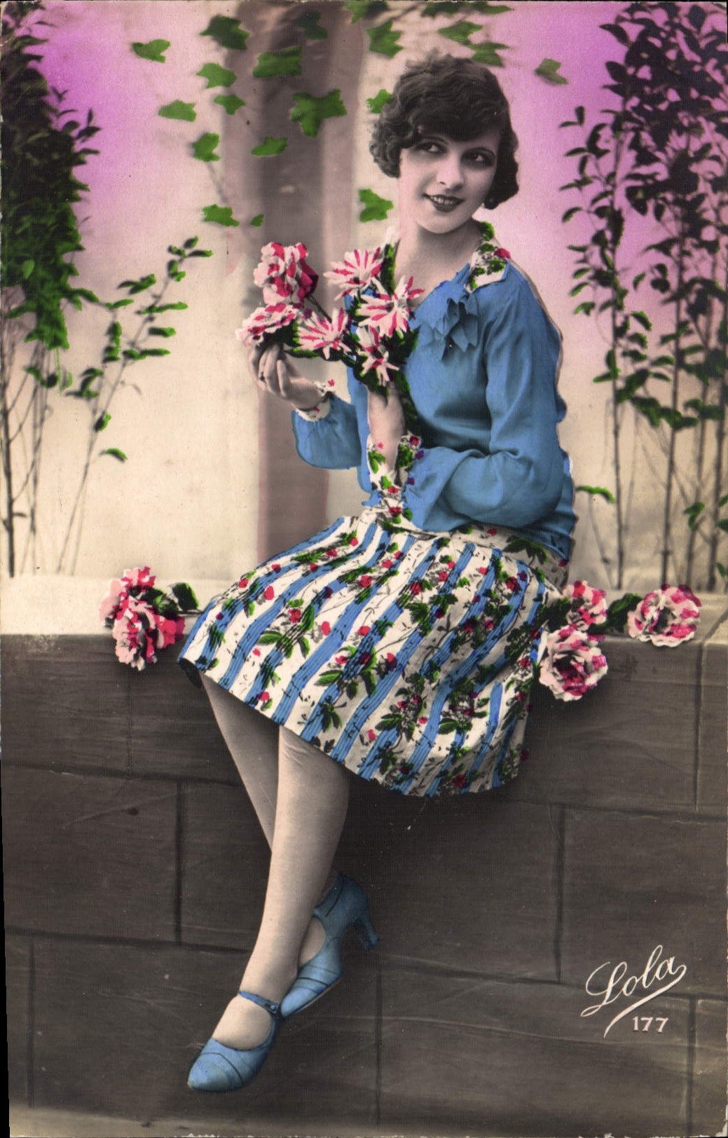 CPA Fantaisie Femme