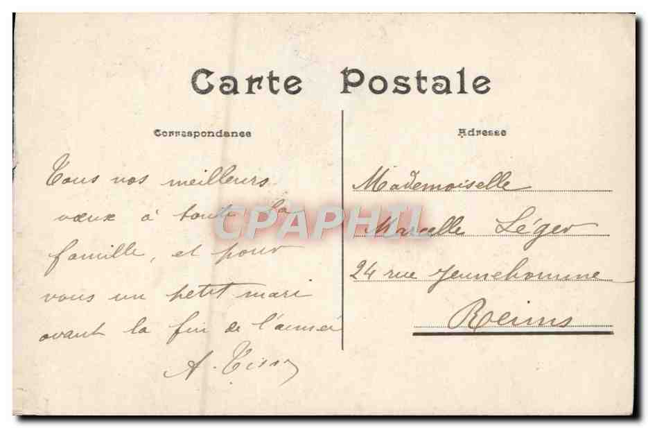 Frau in violettem und grünem Kleid — Freundschaft — Photo Réfrigérou — Rückseite