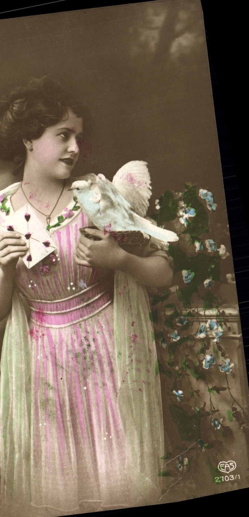 CPA Fantaisie Femme Colombe