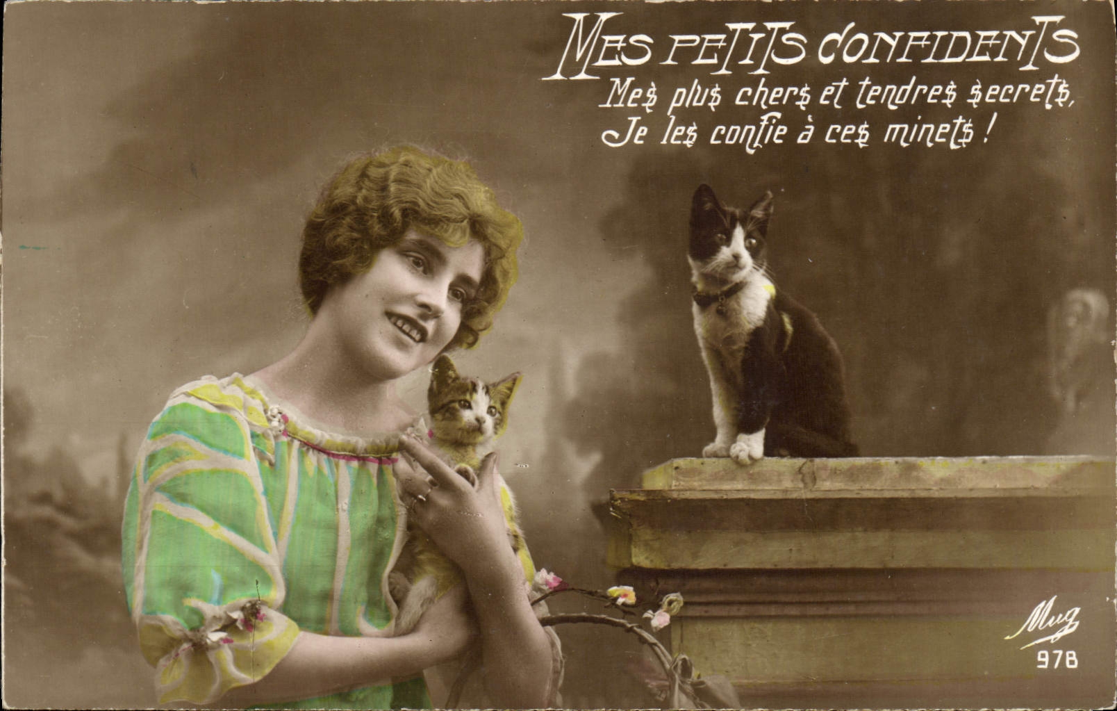 CPA Fantaisie Femme Chat Chats Chaton