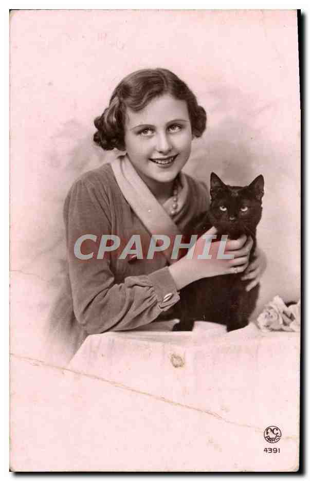 CPA Fantaisie Femme Chat