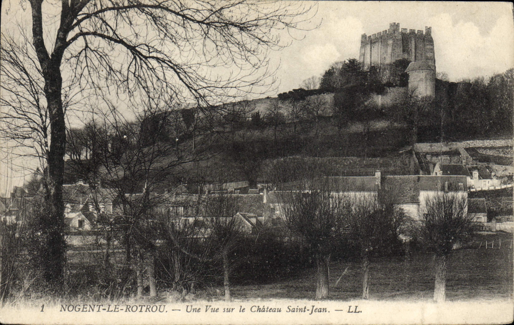 Nogent-le-Rotrou — Vue sur le Château Saint-Jean — LL