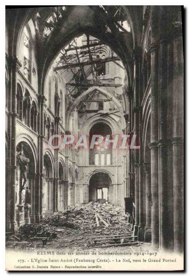 CPA Reims L'eglise Saint Andre La nef vers le grand portail Militaria