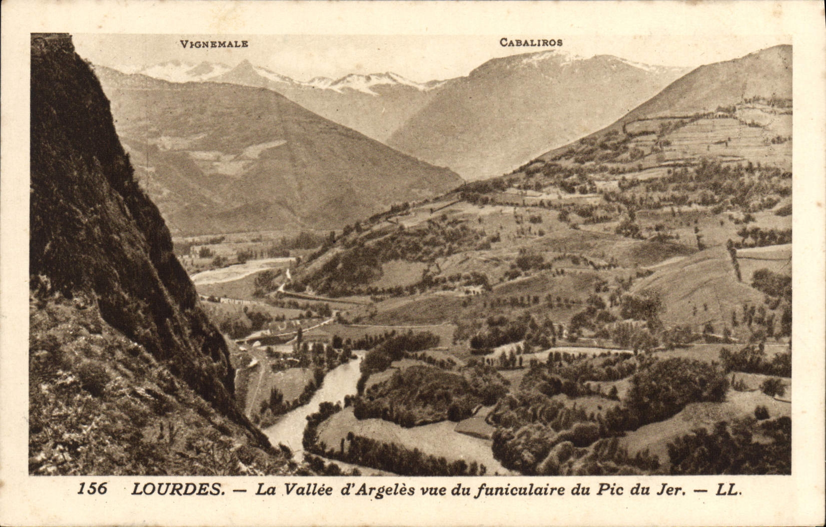 CPA Lourdes La Vallee d'Argeles Vue du funiculaire du Pic Du Jer