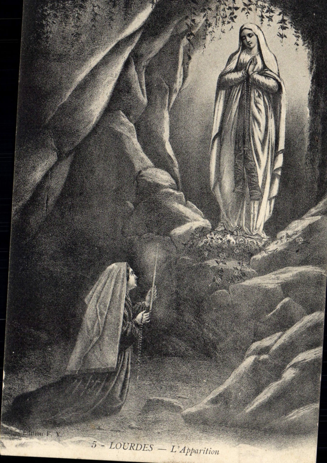 CPA Lourdes L'Apparition