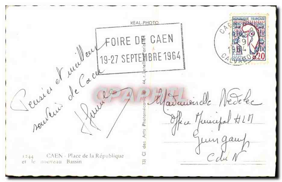 CPM Caen Place de la Republique et le nouveau bassin  — Verso