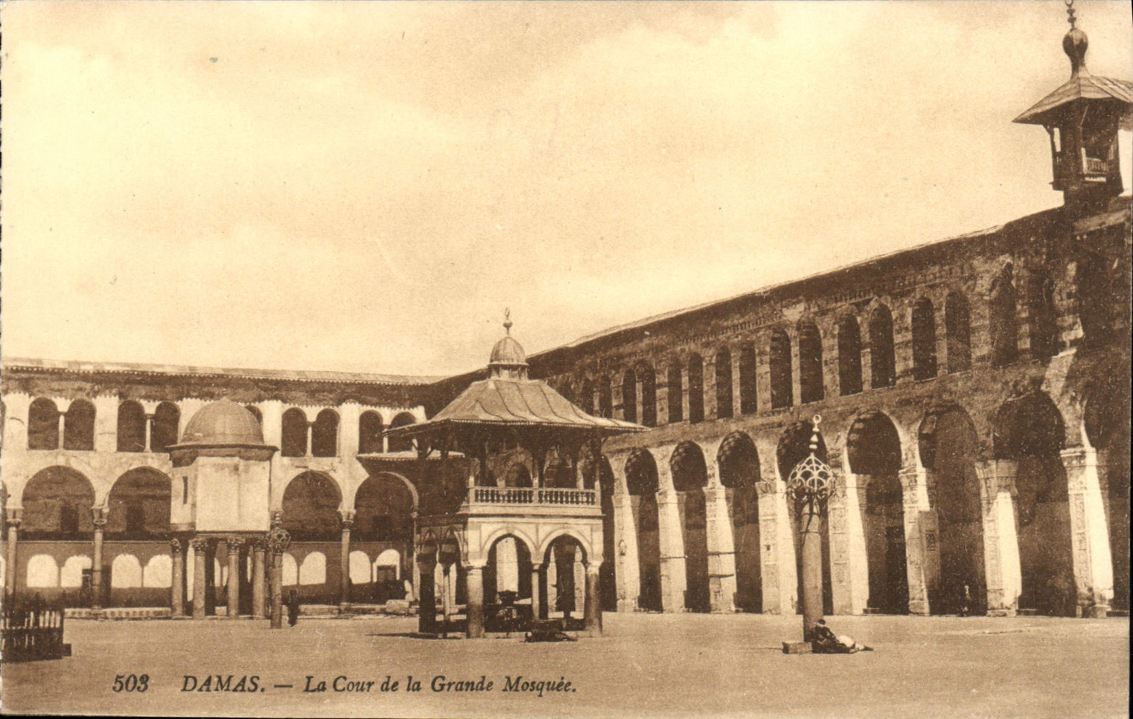 CPA Damas La cour de la grande Mosquee 