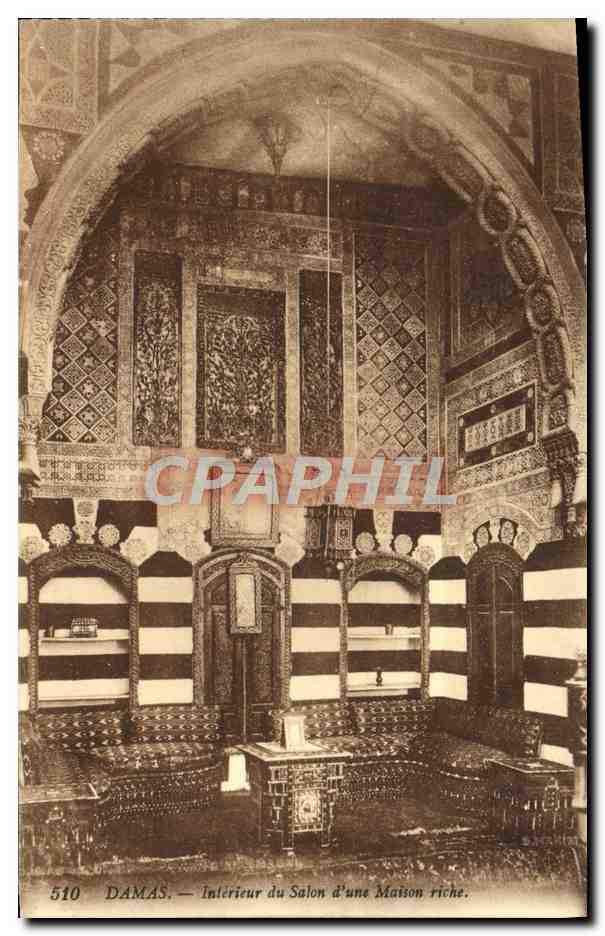 CPA Damas Interieur du Salon d'Une Maison riche