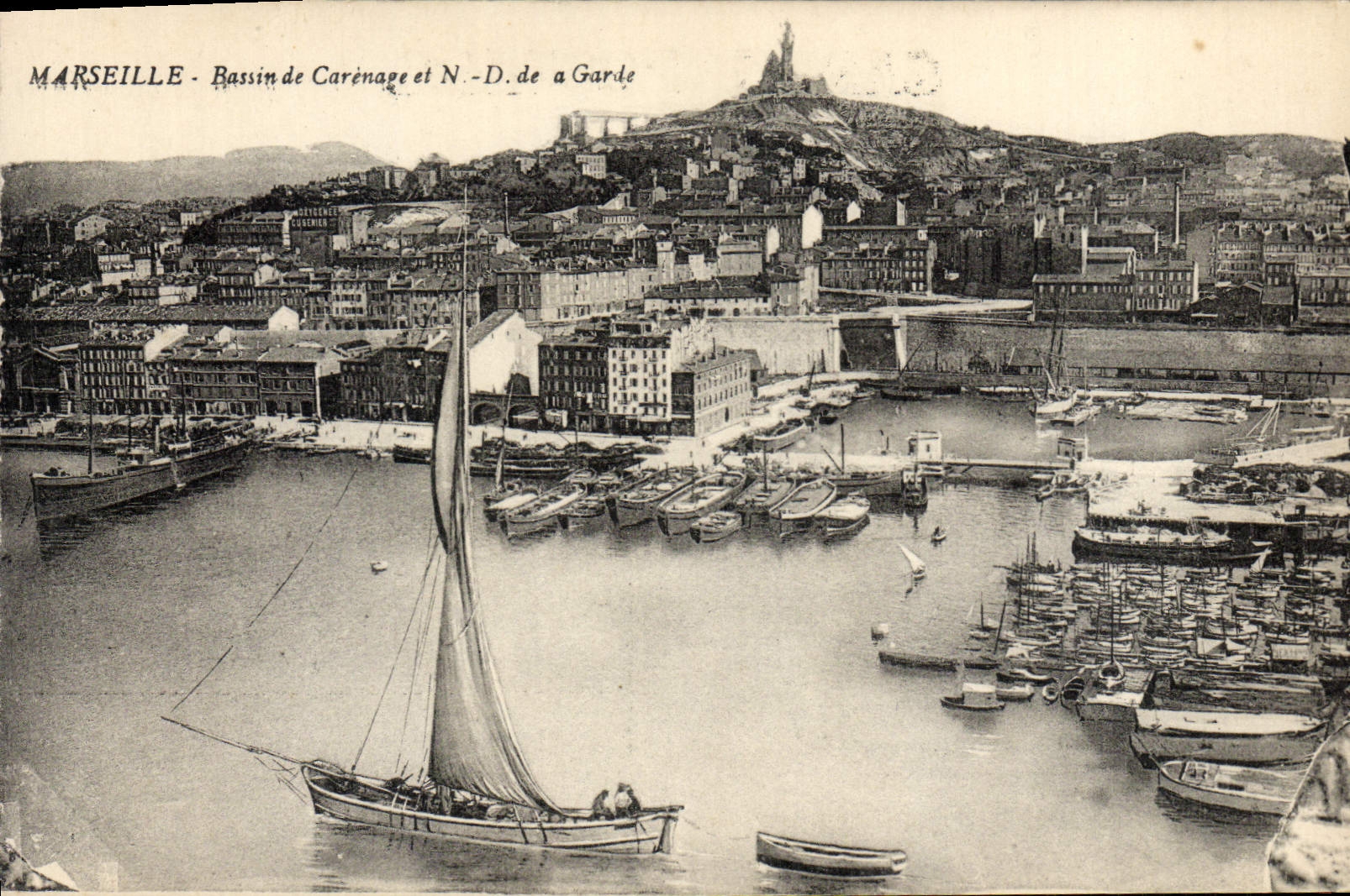Marseille - Bassin de Carénage et N.-D. de la Garde