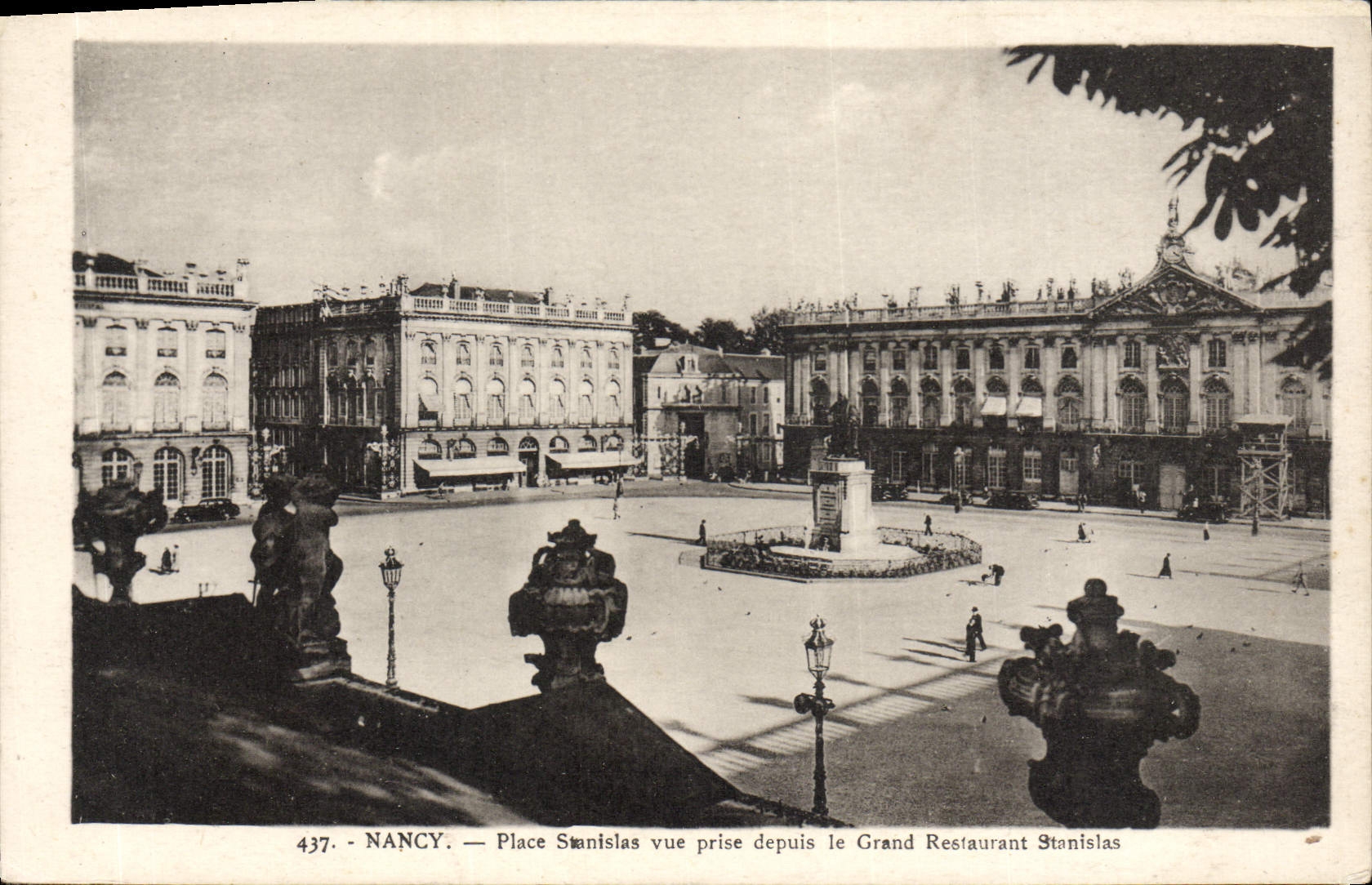 CPA Nancy Place Sonislas Vue Prise Depuis Le Grand restaurant Stanislas
