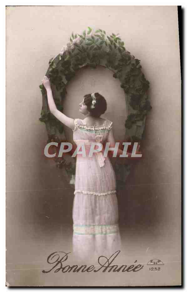 Mujer en vestido de estilo 1910 — Buen Año 1252 — EHP