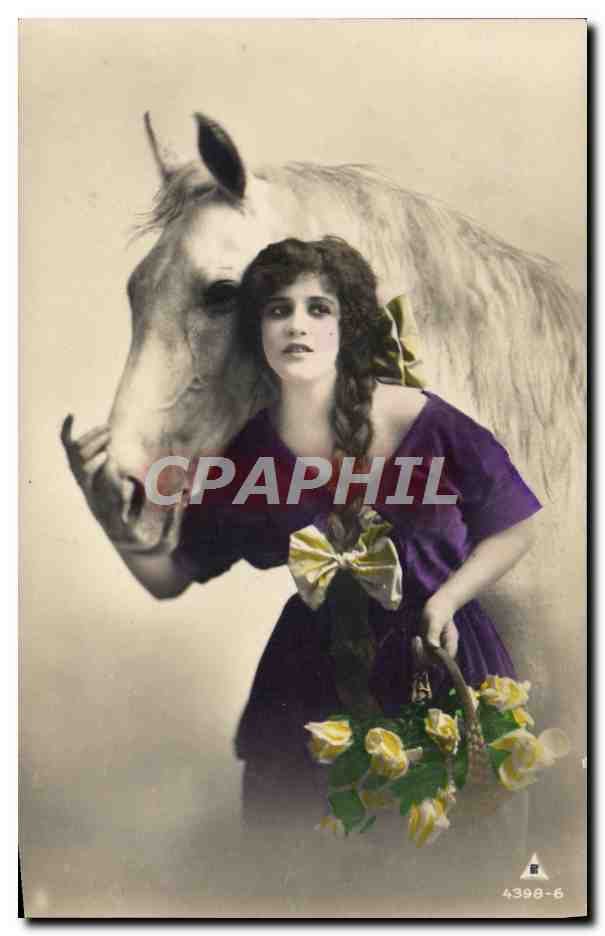 CPA Fantaisie Femme Cheval