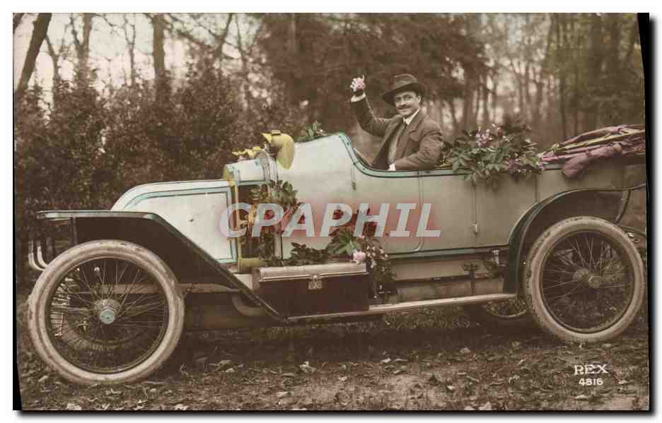 CPA Fantaisie Homme Automobile 
