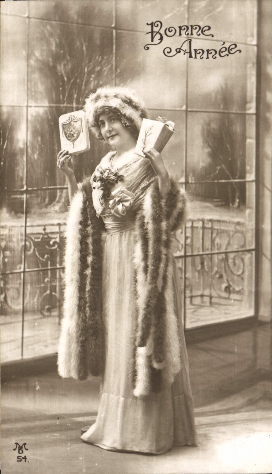 CPA Fantaisie Femme 