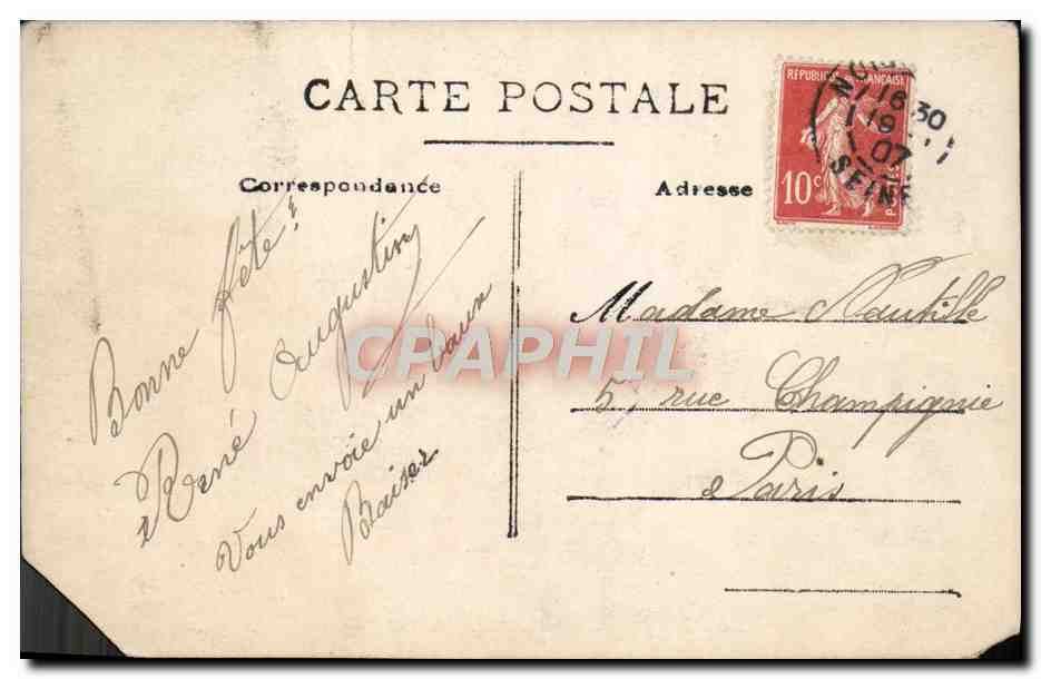 Fille assise sur une chaise — décor floral et bonbons — GROB n°645 — Reverso