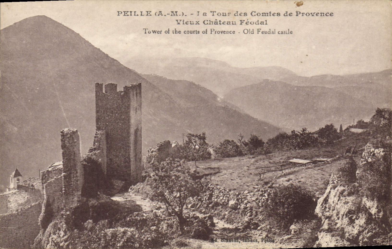CPA Peille La Tour Des Comtes De Provence Vieux chateau feodal 