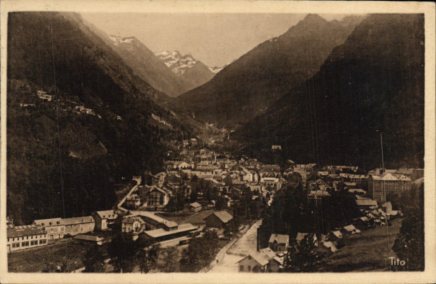 Cauterets — Vue générale prise du Mamelon Vert — Tito