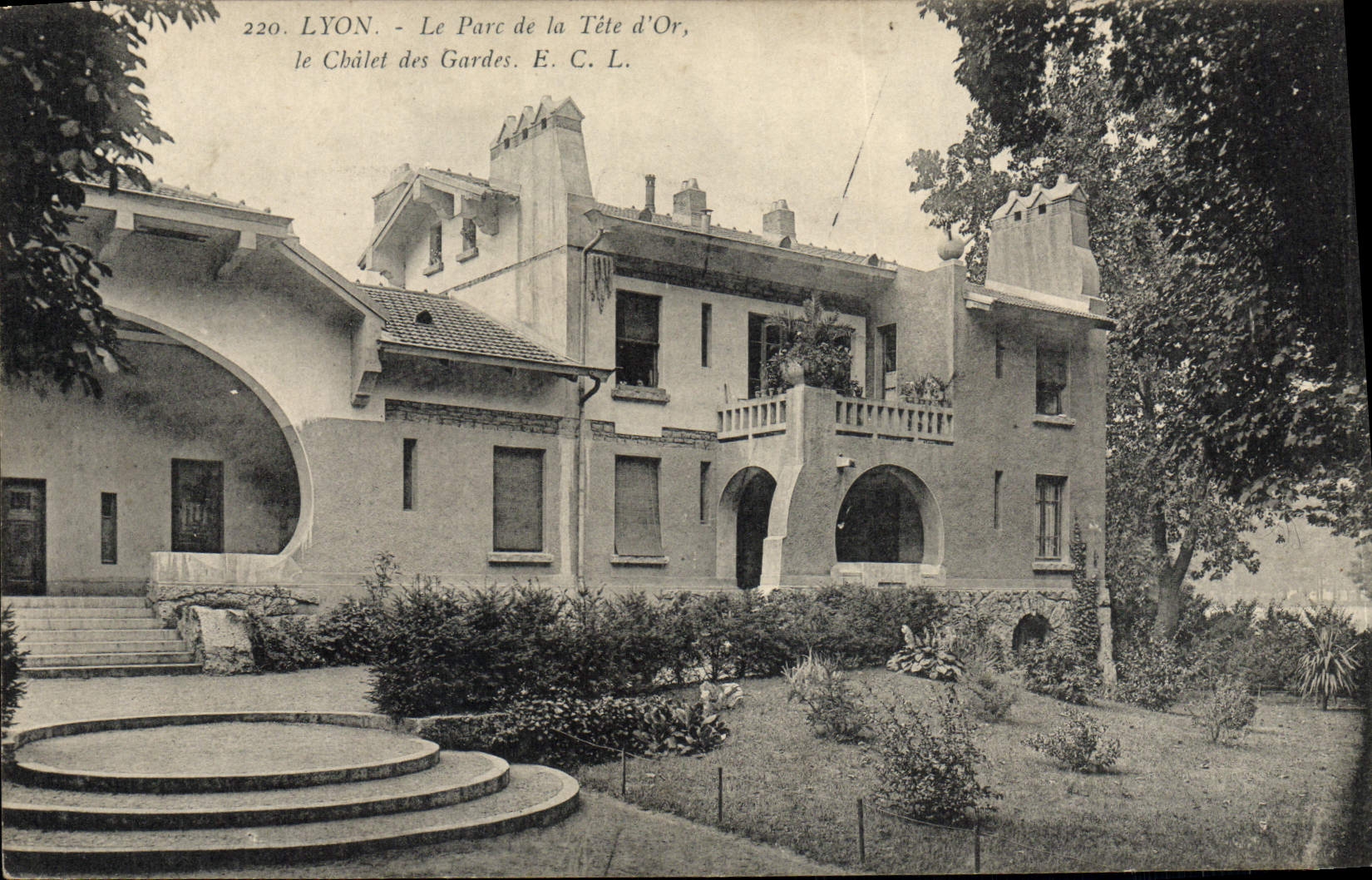 LYON - Le Parc de la Tête d'Or, le Châtelet des Gardes - E. C. L.