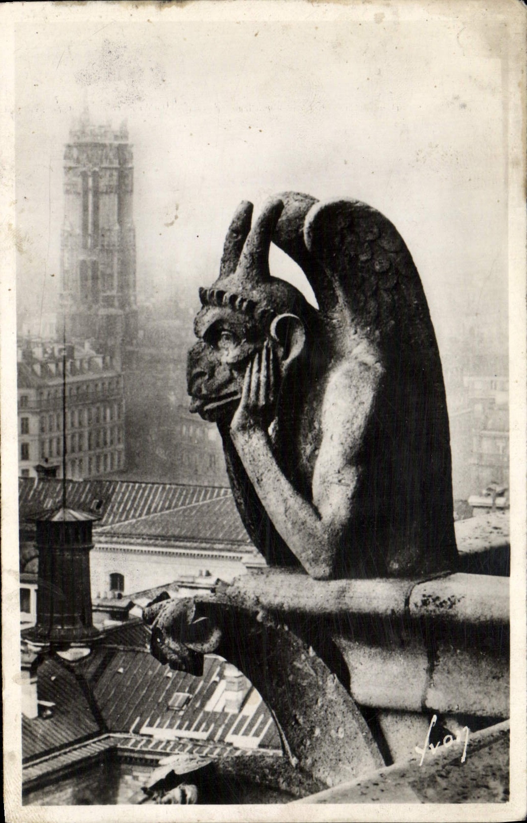 CPM Paris En Flanant Notre Dame Chimere 