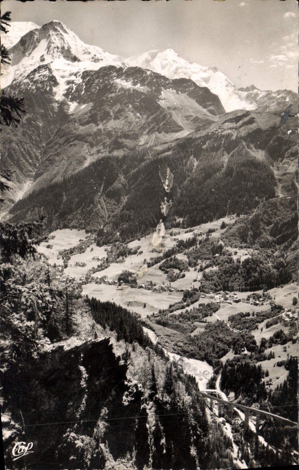 CPM Les Houches Mont Blanc Viaduc de Sainte Marie Aiguilles du Gouter et de Bionassay