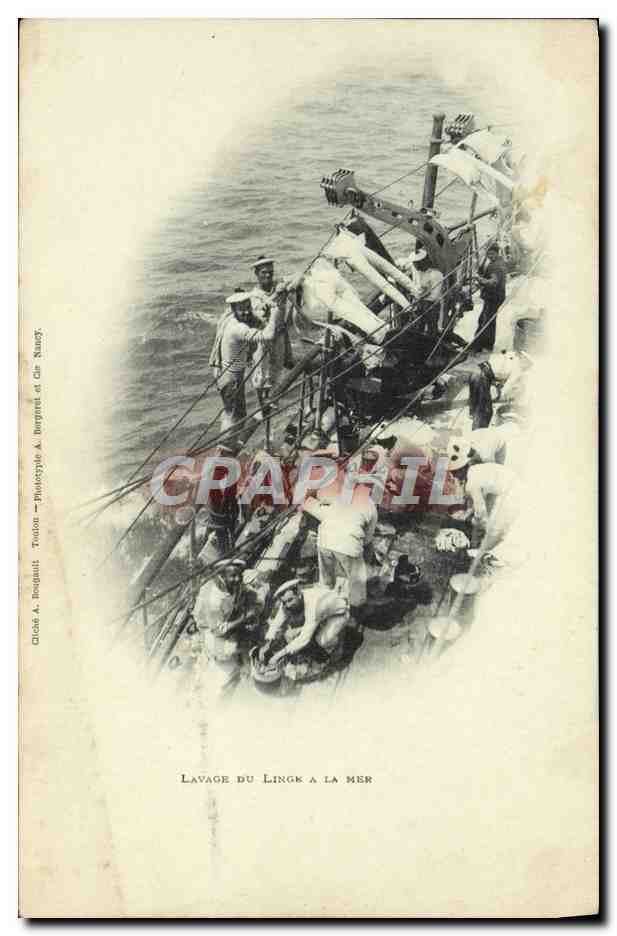 CPA Bateau Guerre Lavage du linge a la mer 
