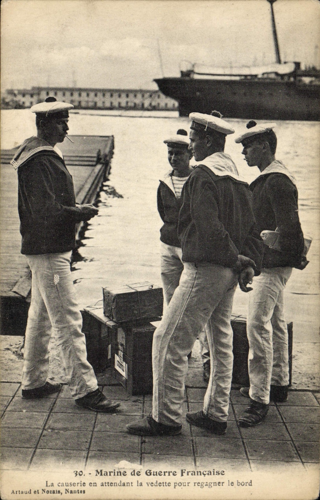 Marine de Guerre Française — La causserie en attendant la vedette pour regagner le bord — Artaud et Nozaïs, Nantes