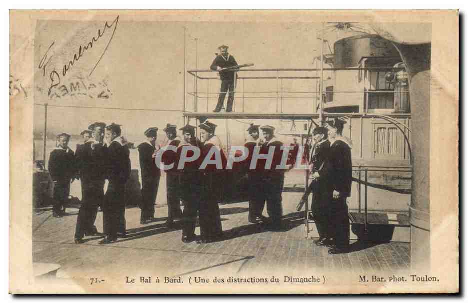 CPA Bateau Guerre Le bal a bord Une des distractions du dimanche 