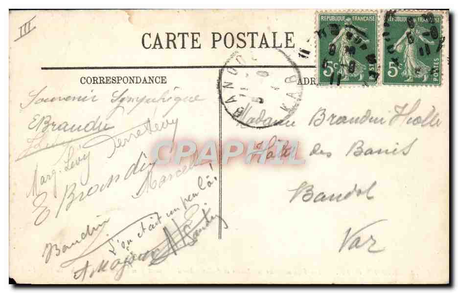CPA Bateau Guerre Scenes de bord Les hommes sur les Lisses et salut a bord pendant l'embarquement du chef de l'etat — Verso