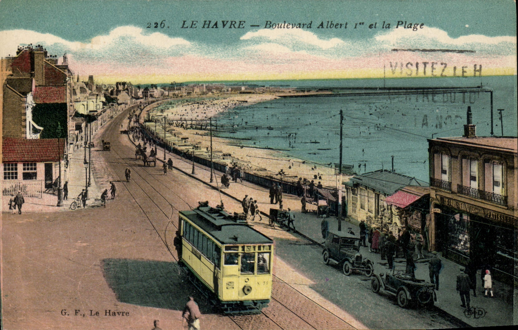 CPA Tramway Train Le Havre boulevard albert 1er et la plage