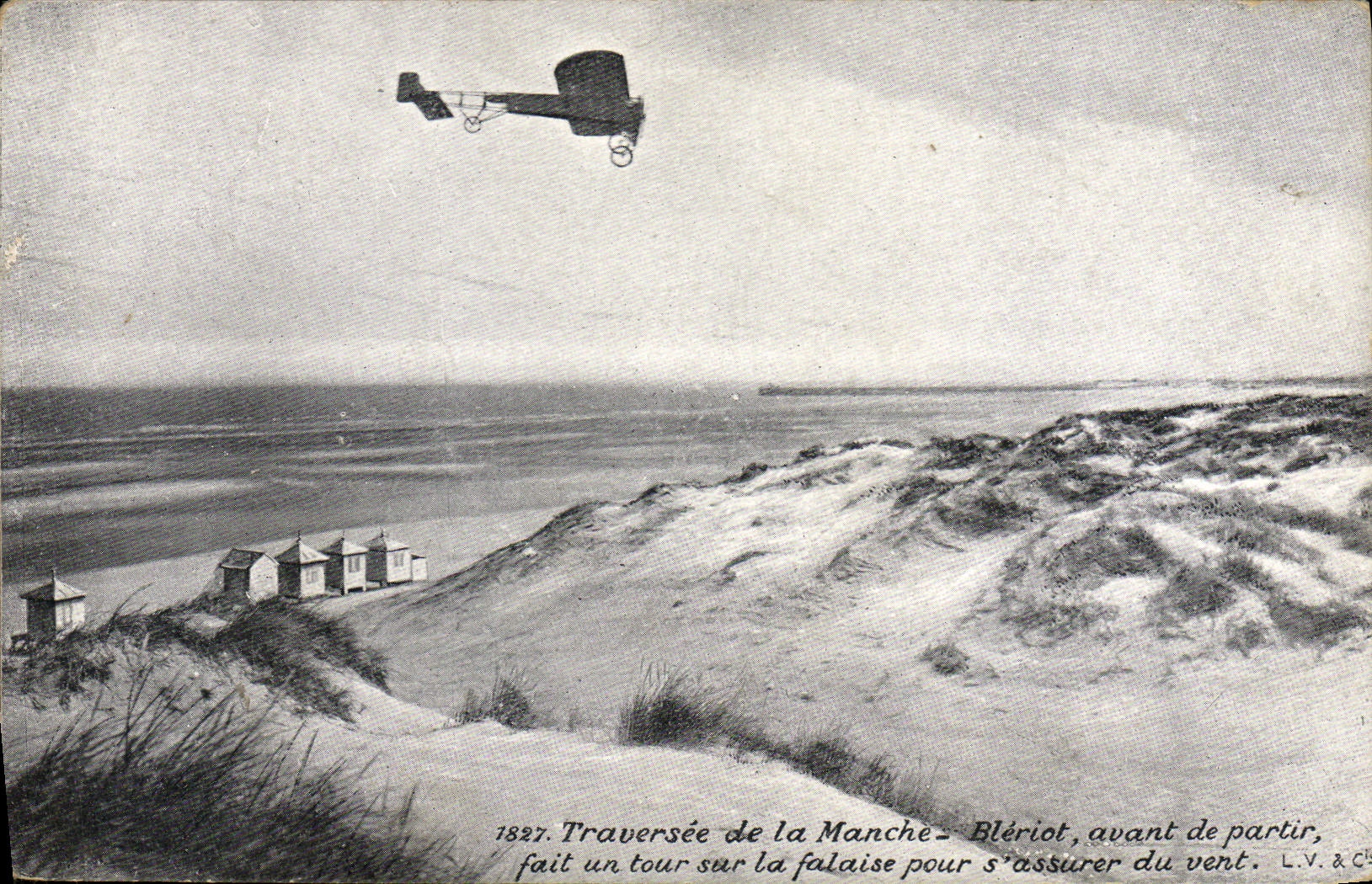 Traversée de la Manche — Blériot, avant de partir, fait un tour sur la falaise pour s'assurer du vent — L.V. & C°