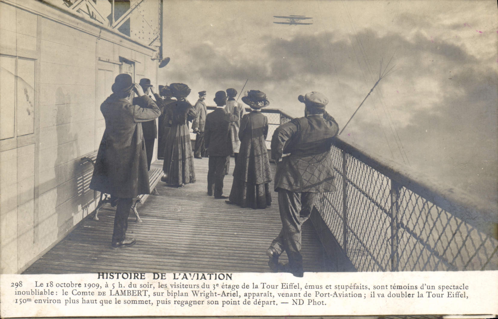 CPA Avion Aviation Tour Eiffel Paris Comte de Lambert sur biplan Wright Ariel