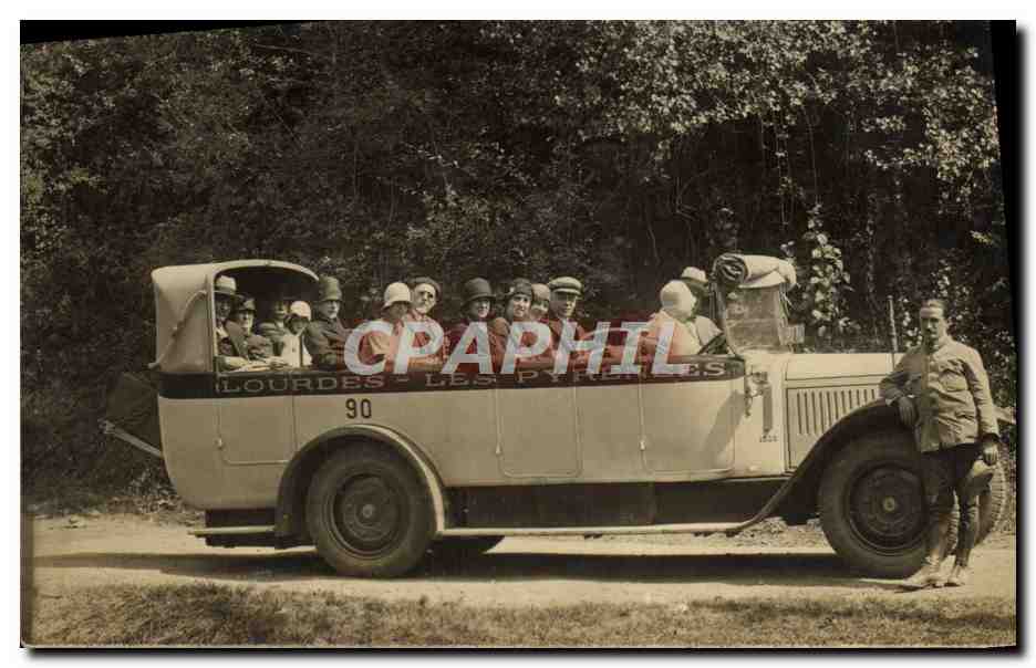 CARTE PHOTO Automobile Autobus Lourdes Pyrenees