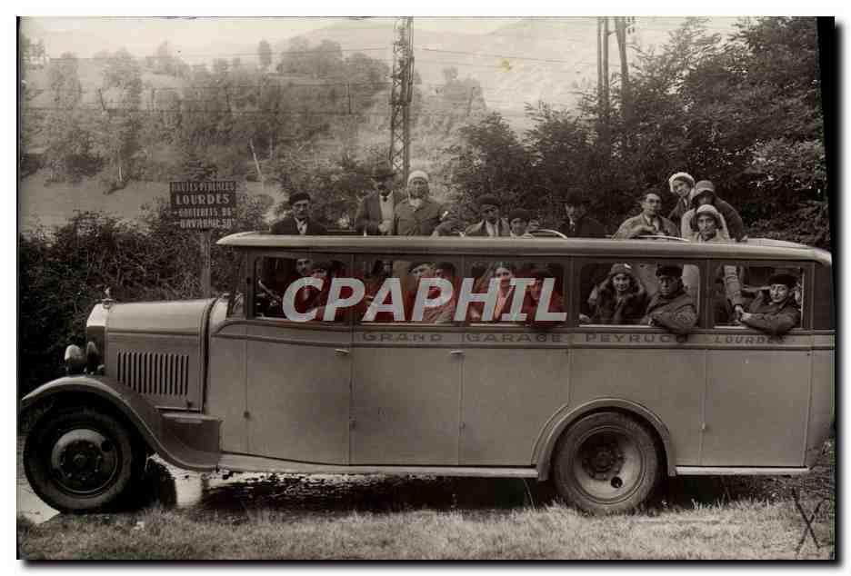Bus touristique à Lourdes — Grand Garage Peyroucé — années 1930