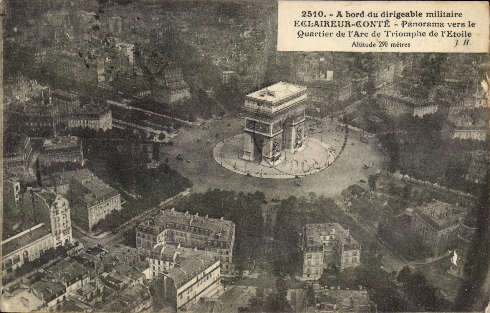 CPA Aviation Dirigeable Zeppelin A bord du dirigeable militaire Eclaireur Conte Panorama vers Arc de Triomphe 