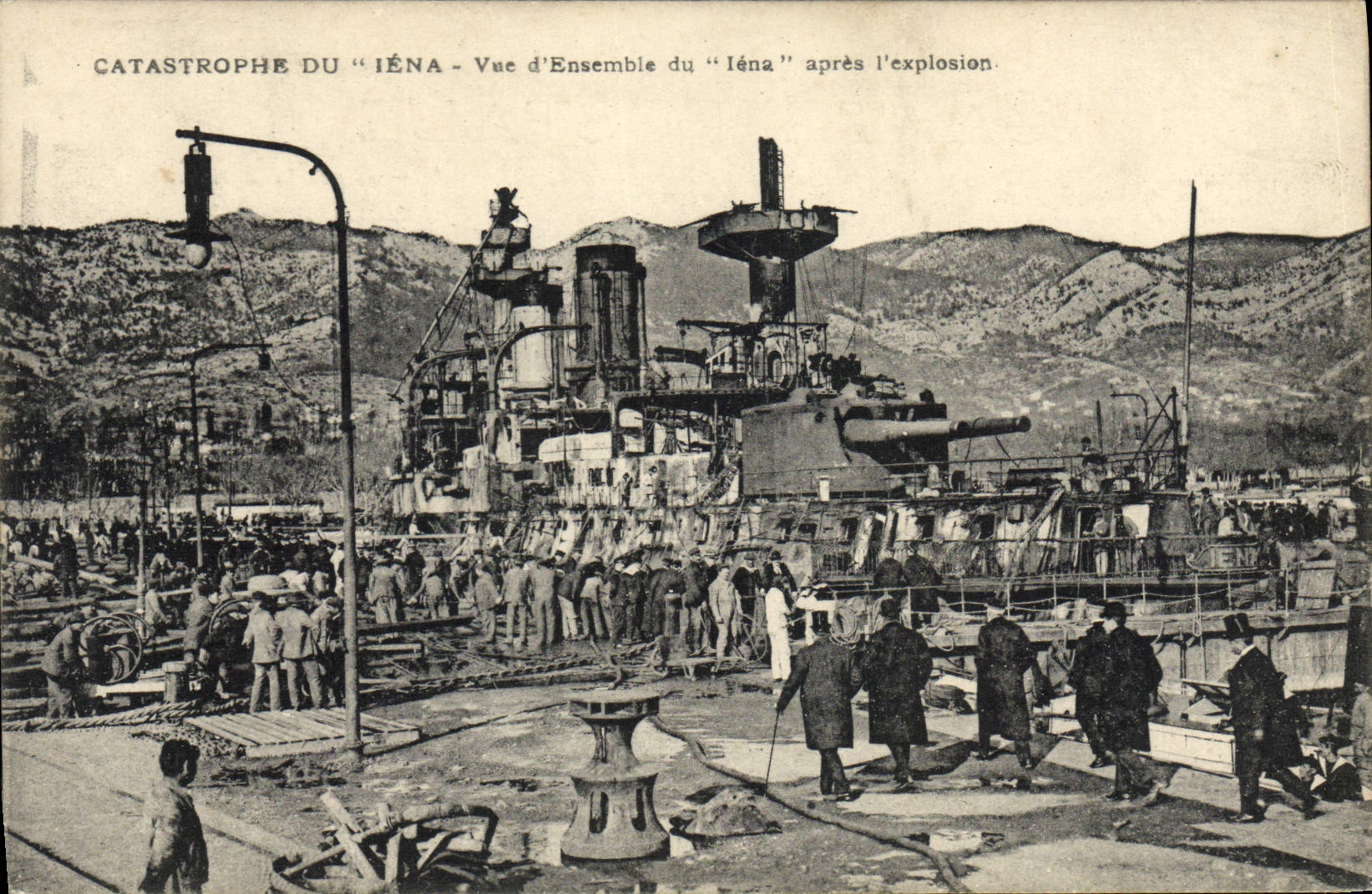 Catastrophe du "Iéna" — Vue d'ensemble après l'explosion — Ateliers de Phototypie Guendé, Muret (France)