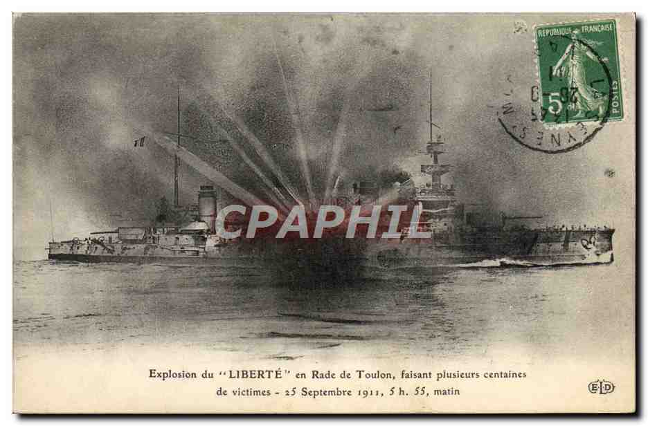CPA Bateau Guerre Explosion du Liberte 