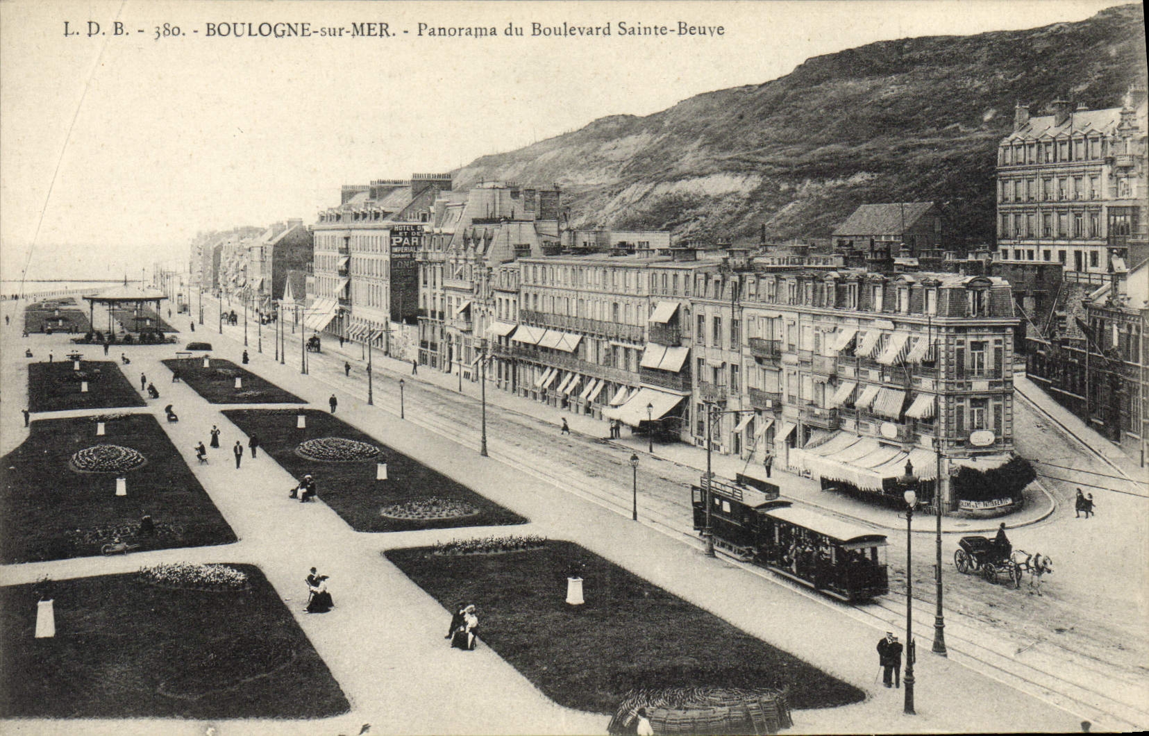 CPA Tramway Train Boulogne sur mer panorama du boulevard Sainte Beuve 