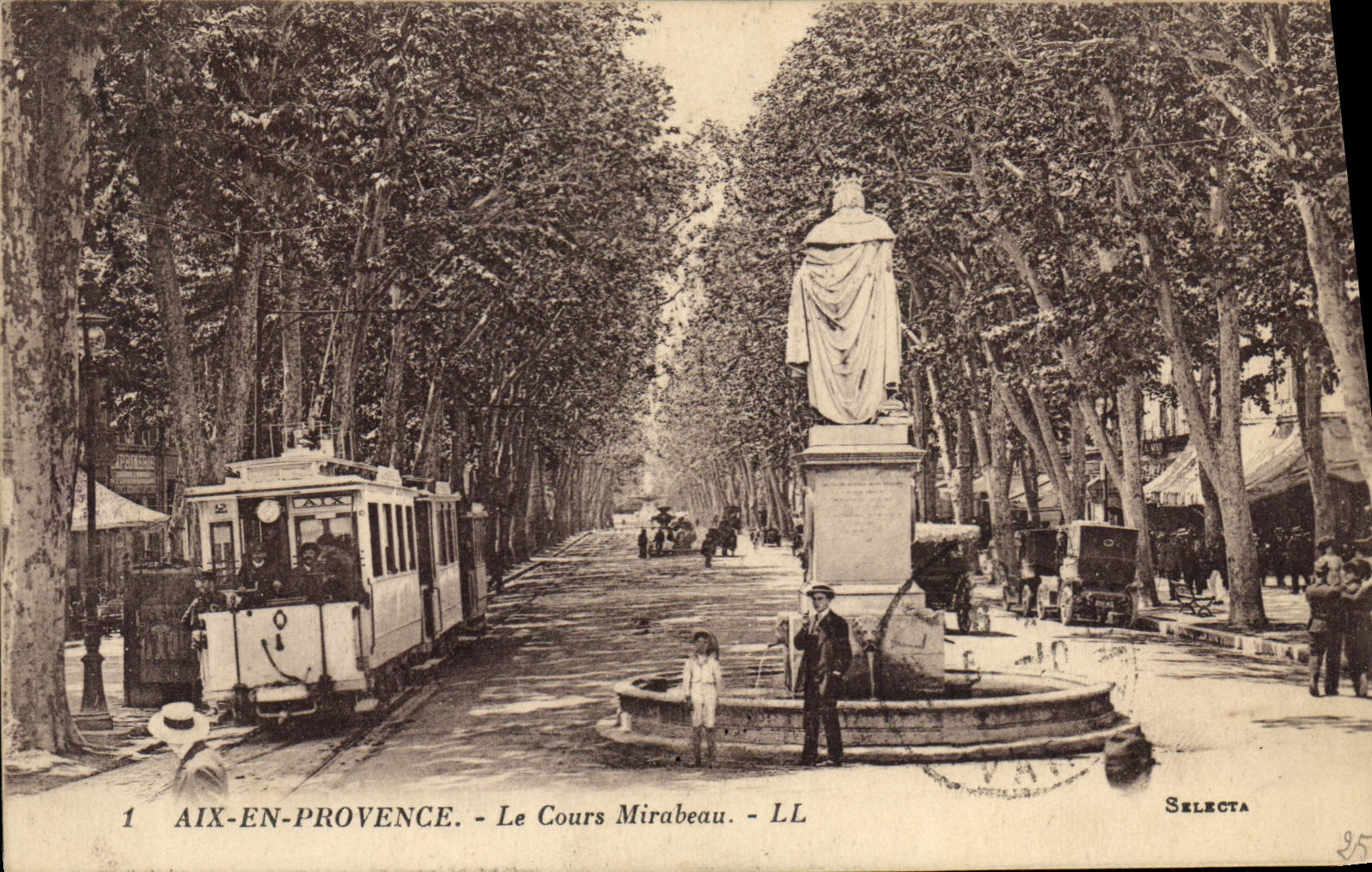 CPA Tramway Train Aix en provence Le cours Mirabeau 