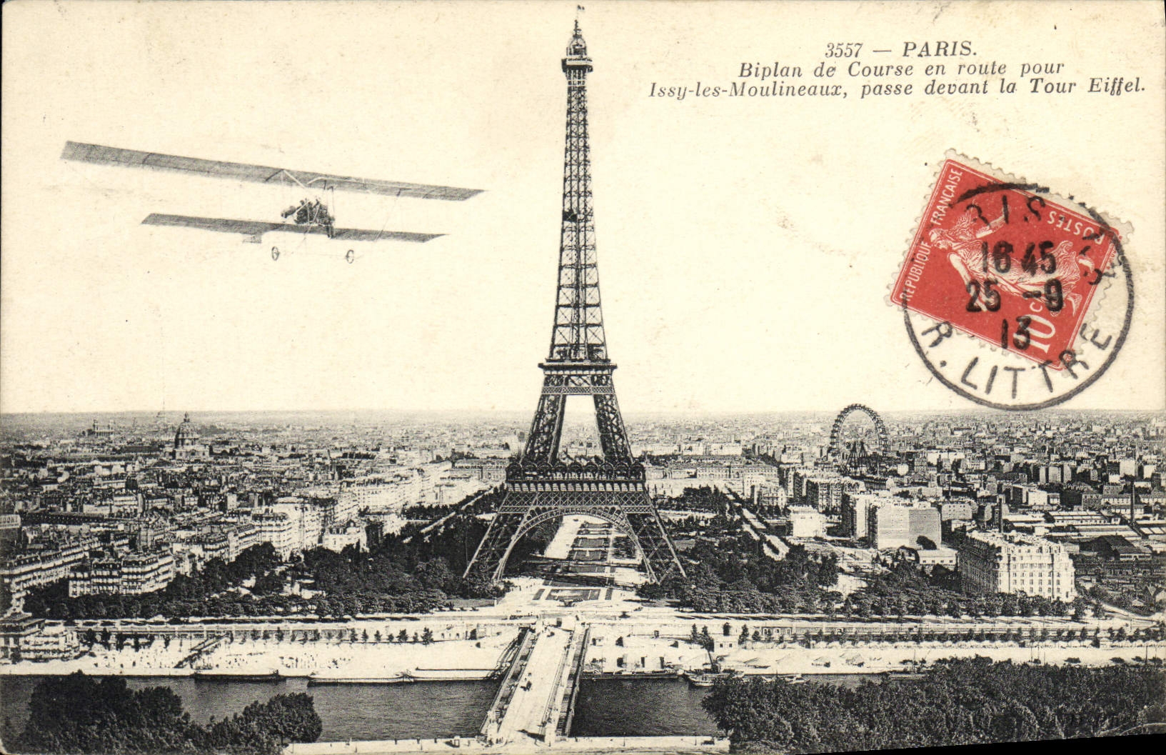CPA Aviation Avion paris Biplan de course en route pour Issy les Moulineaux passe devant la Tour Eiffel 