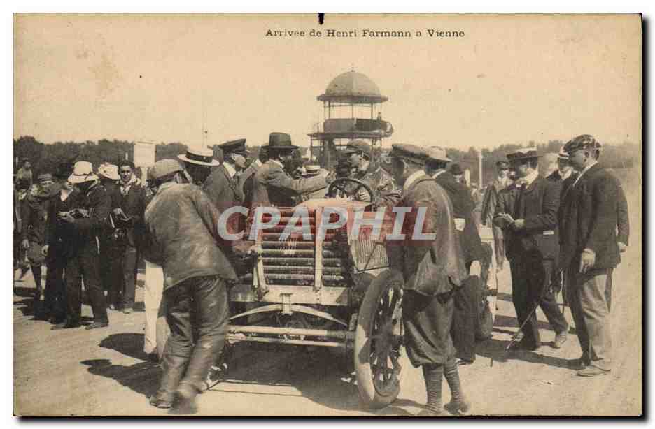 CPA Automobile Arrivee de Henri Farman a Vienne