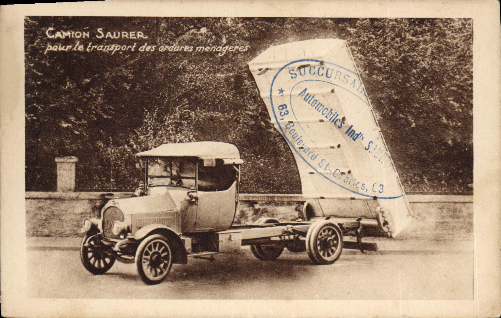 CPA Camion Saurer pour le transport des ordures menageres