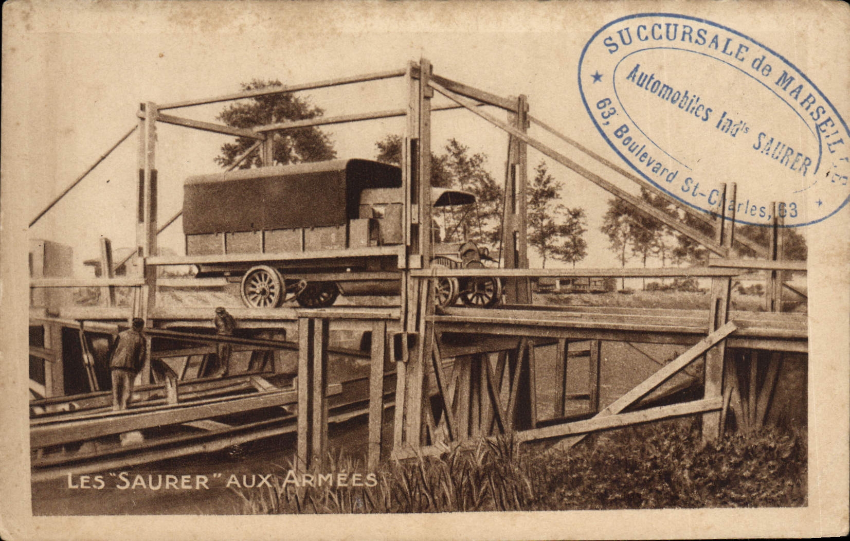 CPA Camion Les Saurer aux armees