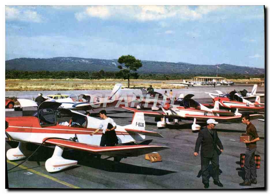 CPM Avion Aviation Aerodrome du Castellet Entre Marseille et Toulon Centre ideal pour l'aviation legere Paul Ricard