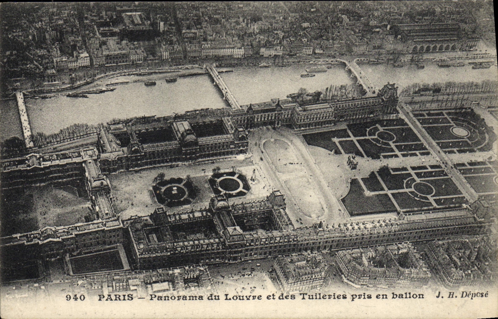 CPA Avion Aviation Paris Panorama du Louvre et des Tuileries pris en ballon 