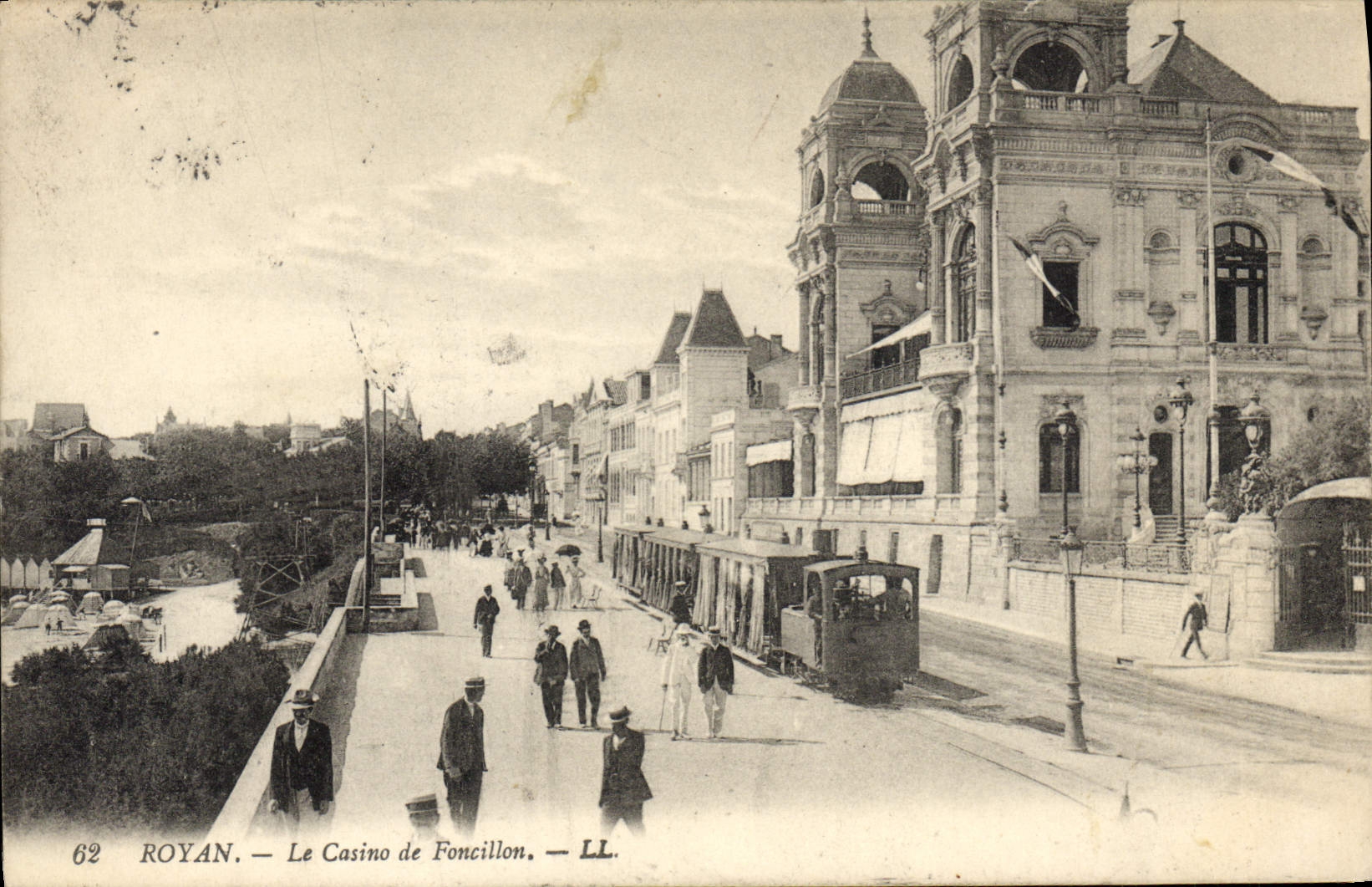 CPA Tramway Royan le casino d eFoncillon 