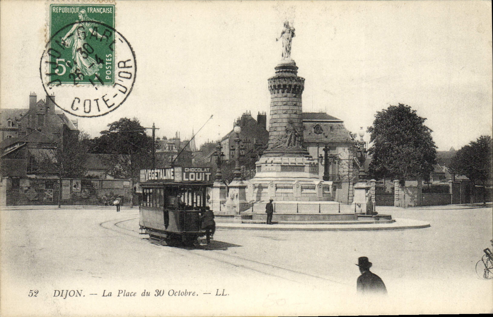 CPA Tramway Dijon La place du 30 octobre Chocolat Louit 