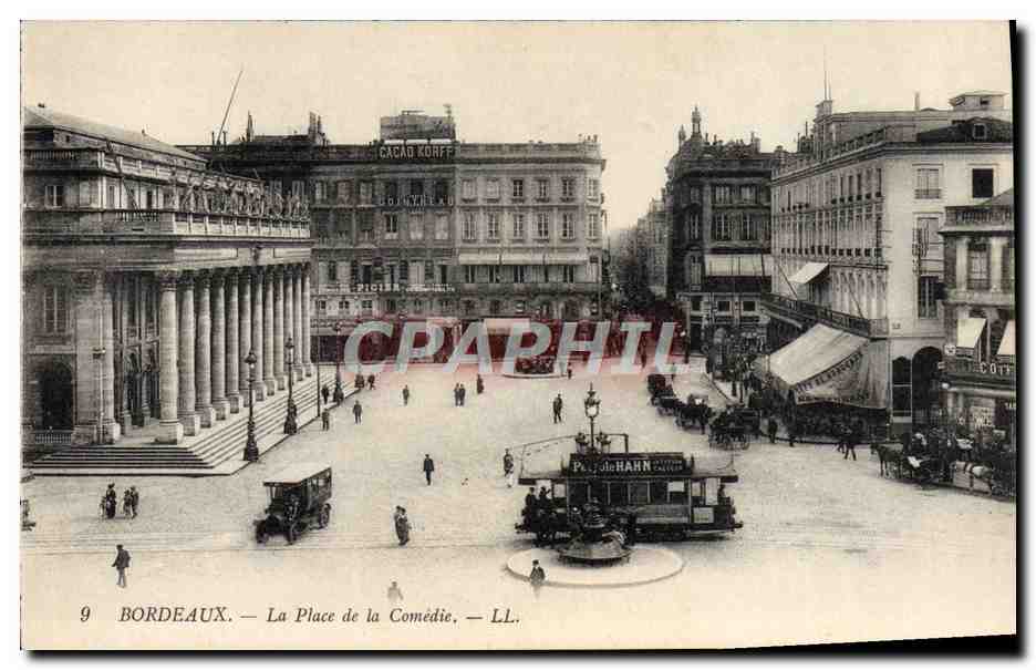 CPA Tramway Bordeaux la place de la Comedie 