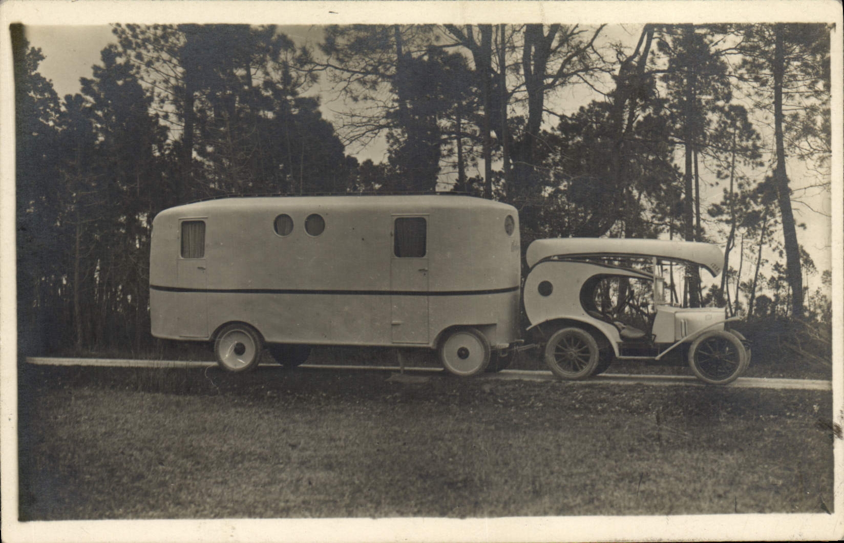 CARTE PHOTO Automobile Caravane